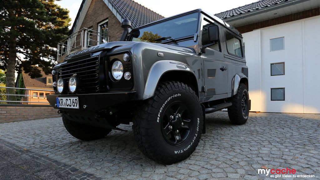 Land Rover Defender 90 TD4